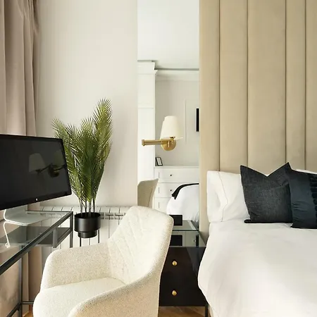 Downtown Opia - Designer 2br 2bath - Sauna - Private Parking 아파트 *